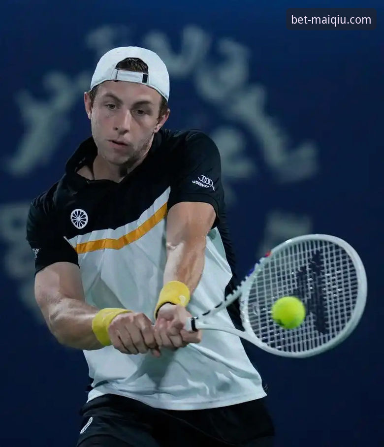 买球app苹果版 揭秘顶级网球赛事背后的“隐形战场”:从迪拜滞留看现代体育的脆弱性与韧性